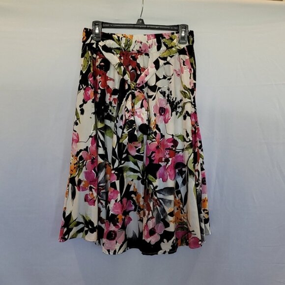 Mix Nouveau Floral Embellished Skirt - Picture 2 of 9